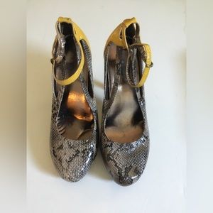 Mark Multicolor Ankle Strap Shoes